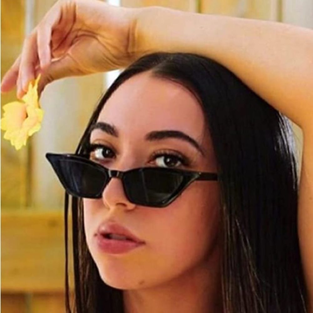 Black Vintage Small Cat Eye sunglasses